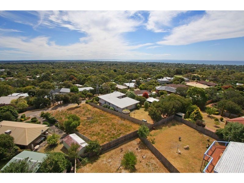 15 Crest Drive, Rosebud VIC 3939