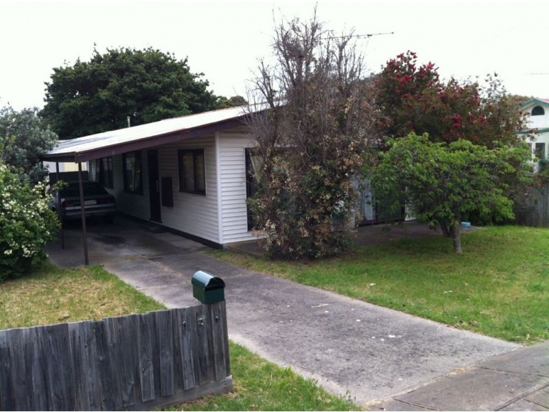 126 Jetty Road, Rosebud VIC 3939