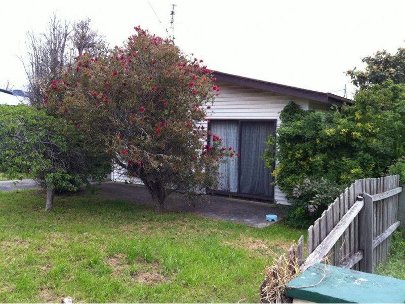 126 Jetty Road, Rosebud VIC 3939
