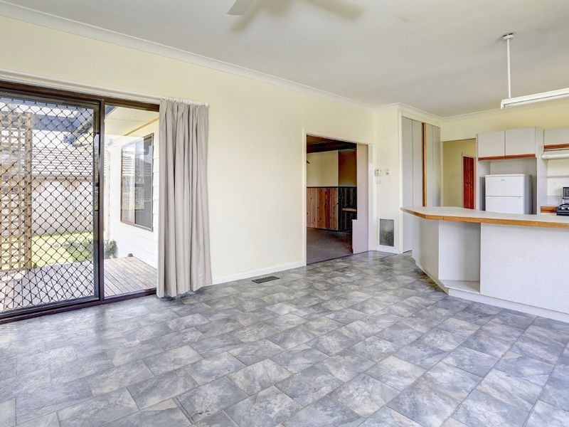 26 Chatfield Avenue, Rosebud West VIC 3940
