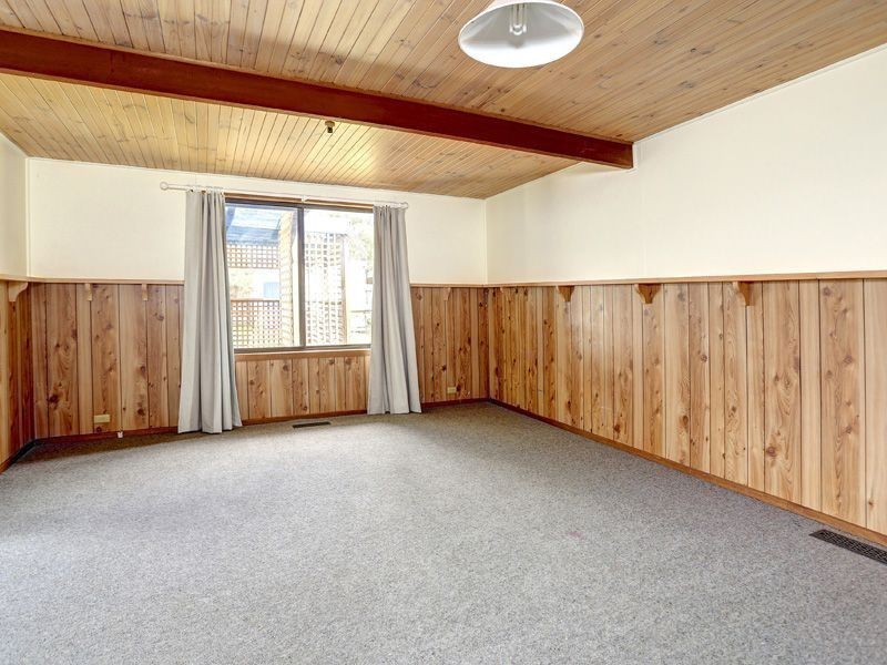 26 Chatfield Avenue, Rosebud West VIC 3940