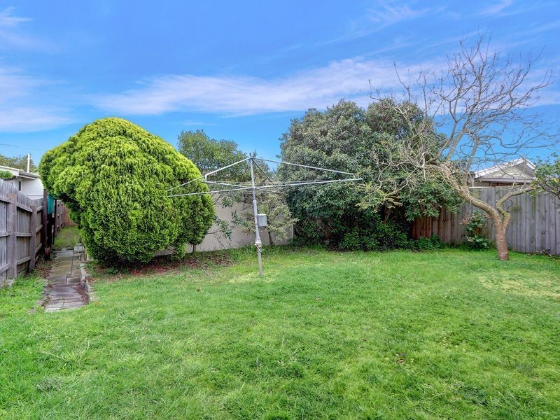 169 Eighth Avenue, Rosebud VIC 3939