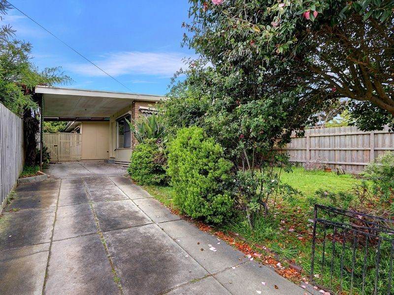 169 Eighth Avenue, Rosebud VIC 3939
