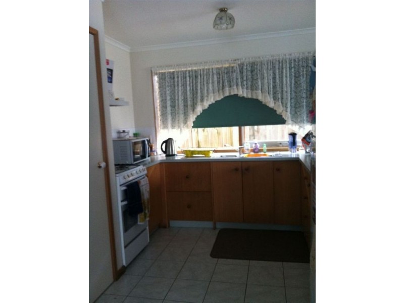 131 First Avenue, Rosebud VIC 3939