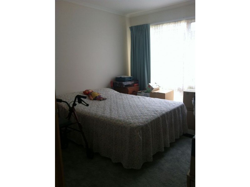 131 First Avenue, Rosebud VIC 3939