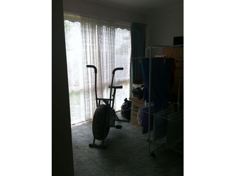 131 First Avenue, Rosebud VIC 3939