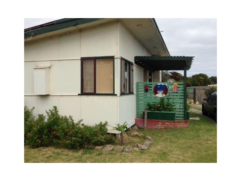 22 Capel Avenue, Rosebud West VIC 3940