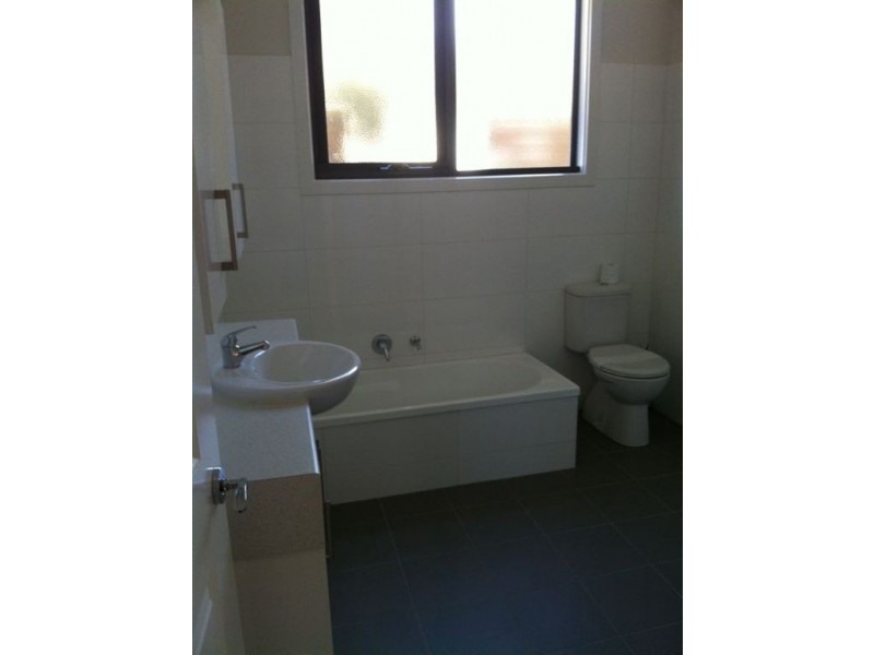 1/10 Kennington Road, Rosebud VIC 3939