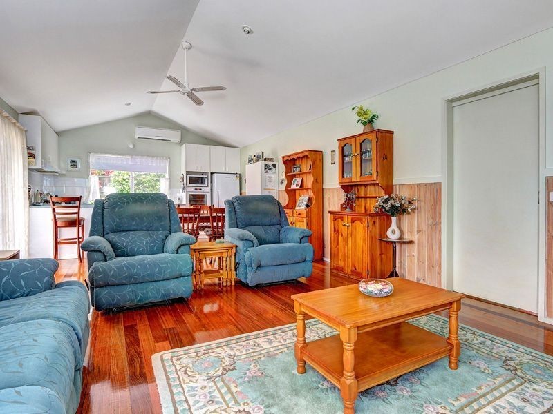 72 Banksia Place, Rosebud VIC 3939