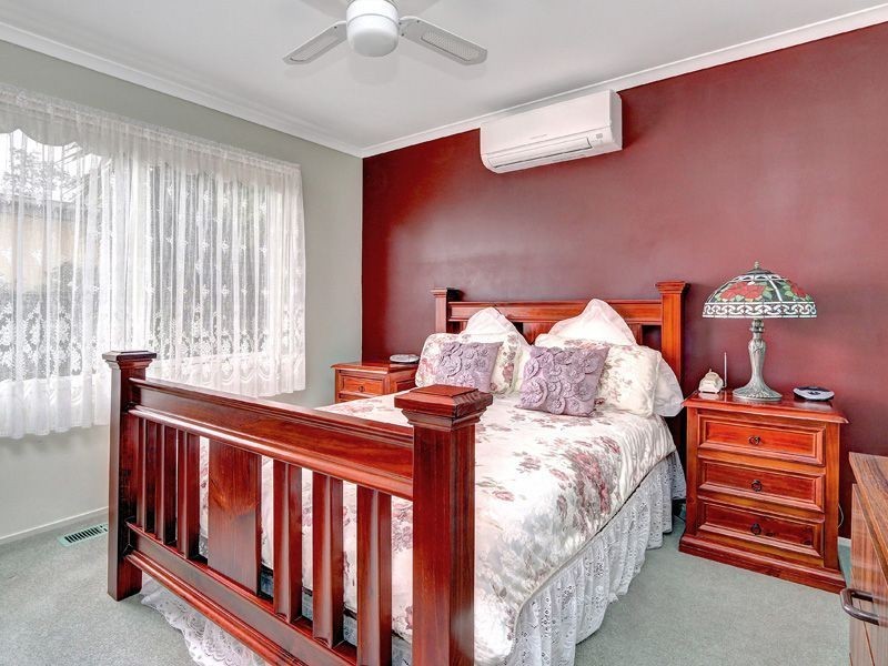 72 Banksia Place, Rosebud VIC 3939