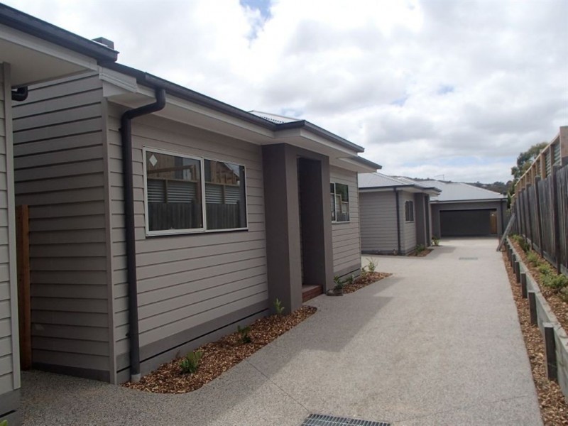2/59 Bayview Avenue, Rosebud VIC 3939