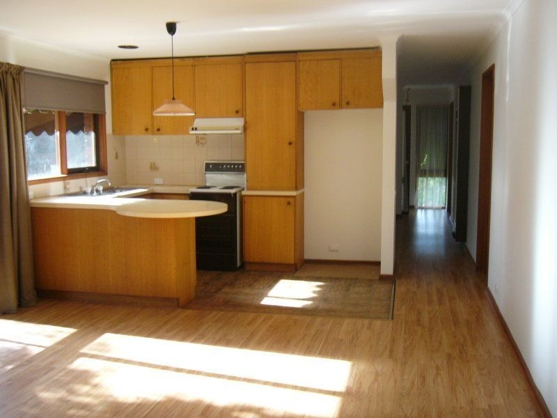 52 Hove Road, Rosebud VIC 3939