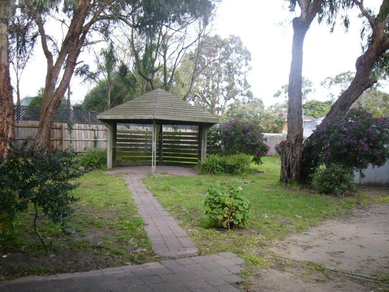 52 Hove Road, Rosebud VIC 3939