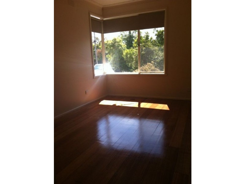 24 Cootamundra Avenue, Rosebud West VIC 3940