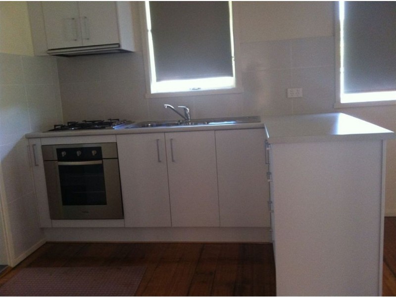 24 Cootamundra Avenue, Rosebud West VIC 3940