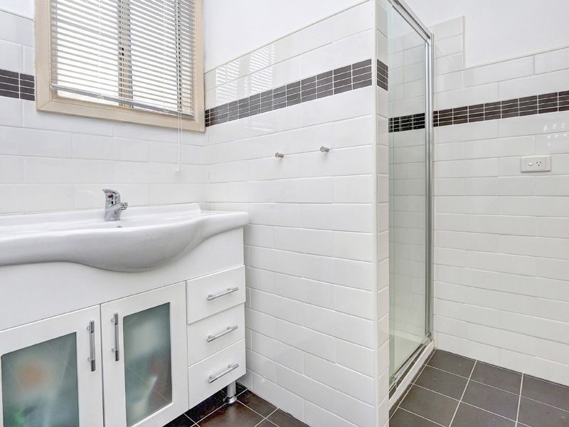 32 Broadway, Rosebud West VIC 3940