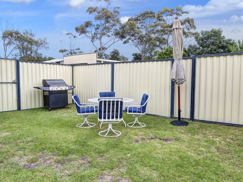 32 Broadway, Rosebud West VIC 3940
