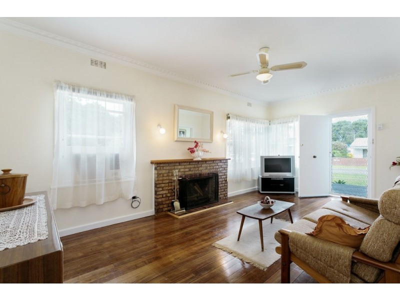 22 Moorfield Avenue, Rosebud VIC 3939