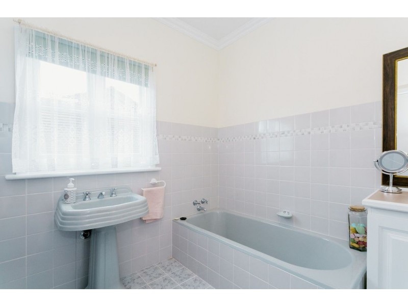 22 Moorfield Avenue, Rosebud VIC 3939