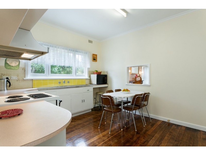 22 Moorfield Avenue, Rosebud VIC 3939