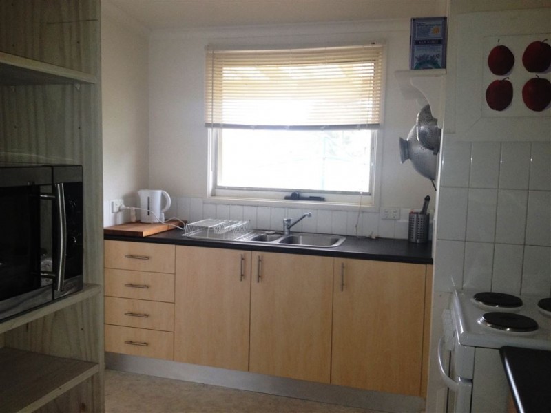 3 Park Avenue, Rosebud West VIC 3940