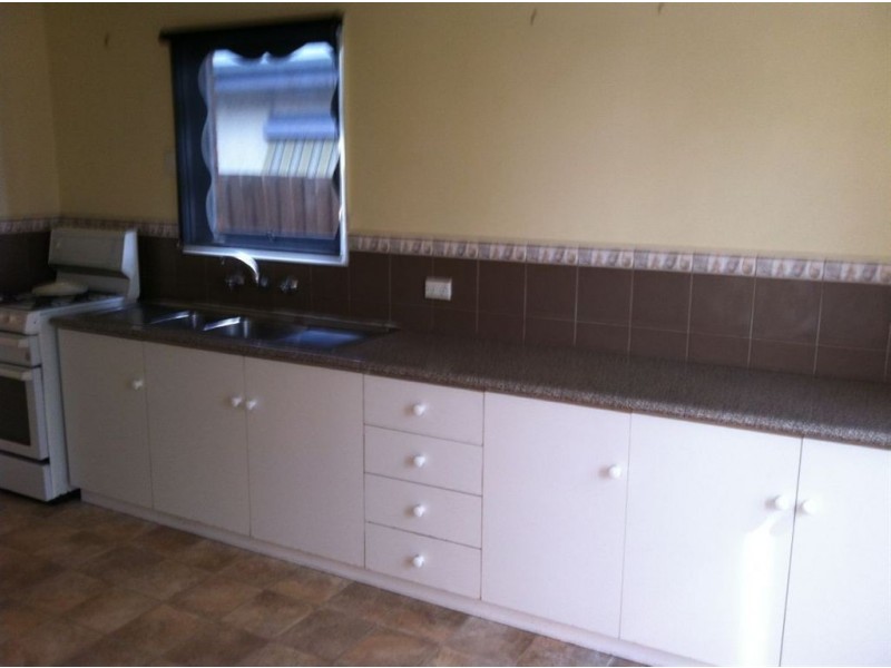 57 Seventh Avenue, Rosebud VIC 3939