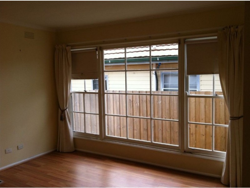 57 Seventh Avenue, Rosebud VIC 3939