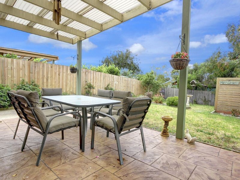 107 Fourth Avenue, Rosebud VIC 3939