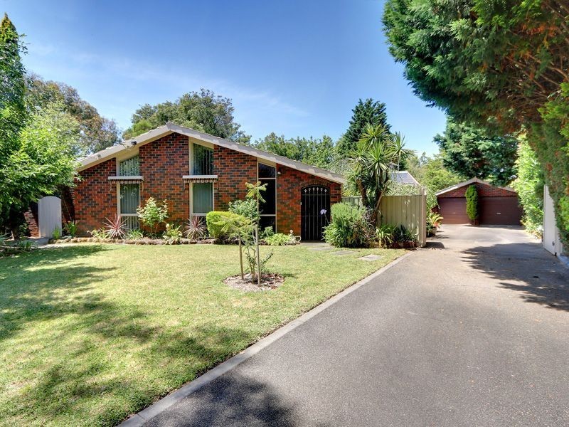 18 Irving Court, Rosebud West VIC 3940