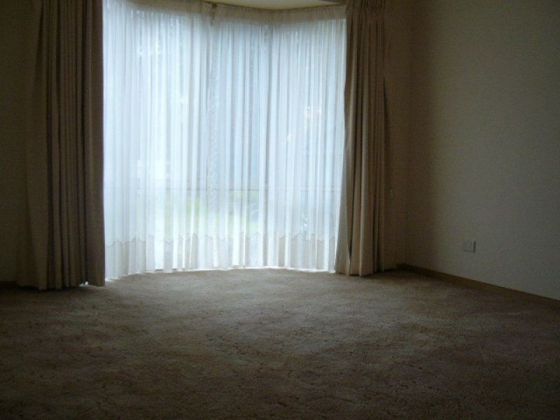 122 Sixth Avenue, Rosebud VIC 3939