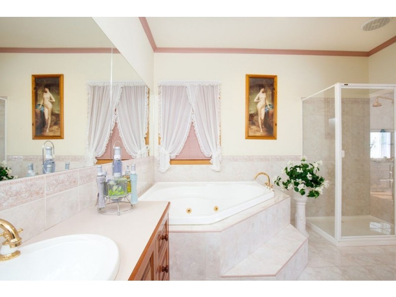 20 Esteemed Court, Tootgarook VIC 3941