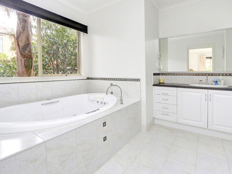 9 Phillips Court, Mount Martha VIC 3934