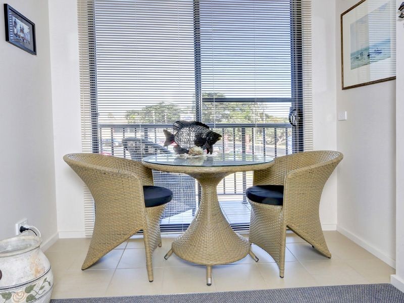 2/1 Adams Avenue, Rosebud VIC 3939