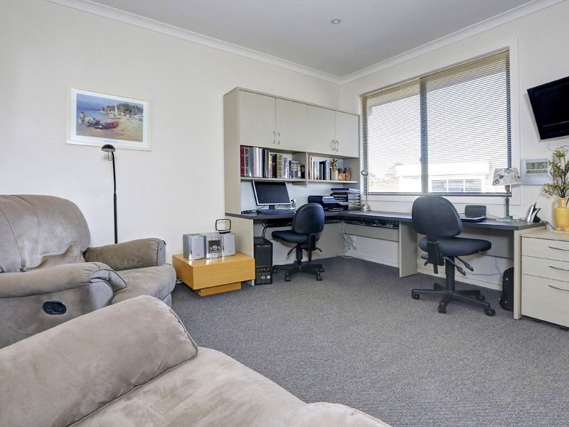 2/1 Adams Avenue, Rosebud VIC 3939