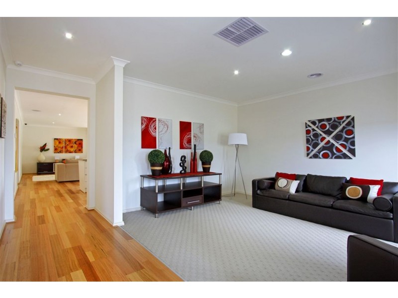 5 Peninsula Sands Blvd, Rosebud VIC 3939