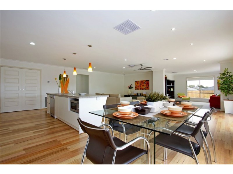 5 Peninsula Sands Blvd, Rosebud VIC 3939