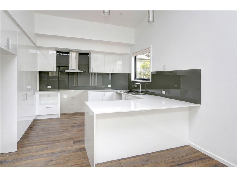 2/84 Elizabeth Avenue, Rosebud West VIC 3940