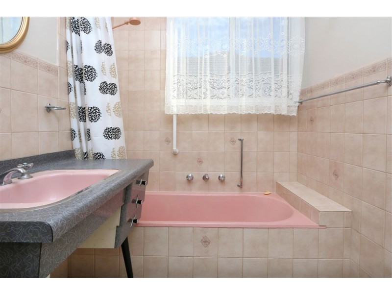 37 Rosebud Parade, Rosebud VIC 3939