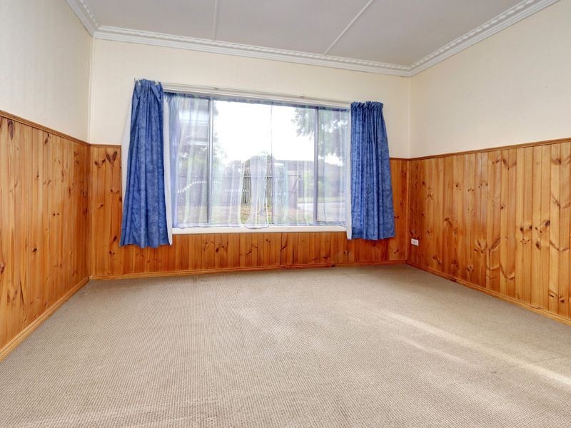 50 Whitehead Grove, Rosebud West VIC 3940