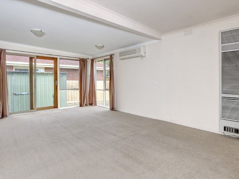 50 Whitehead Grove, Rosebud West VIC 3940