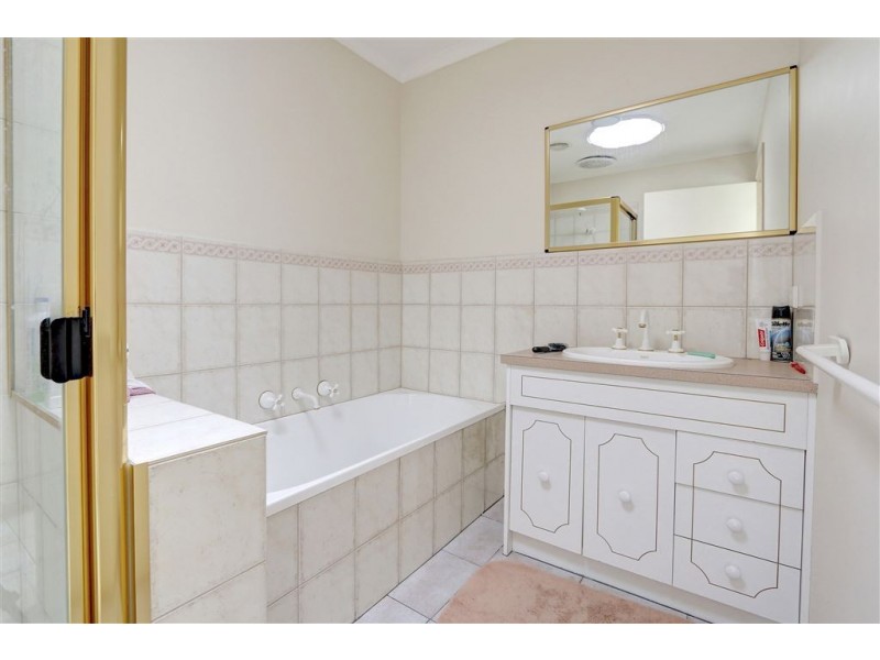 221 Bayview Road, Mccrae VIC 3938