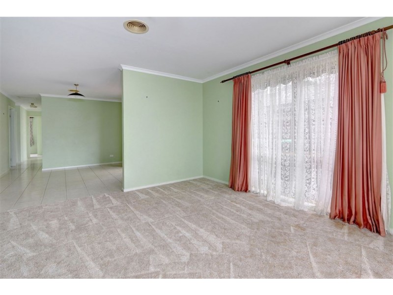 8 Banksia Place, Rosebud VIC 3939