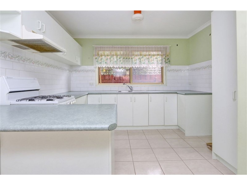 8 Banksia Place, Rosebud VIC 3939