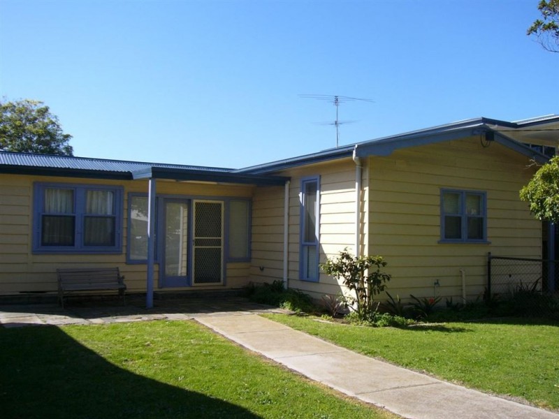 60 Rosemore Rd, Rosebud VIC 3939
