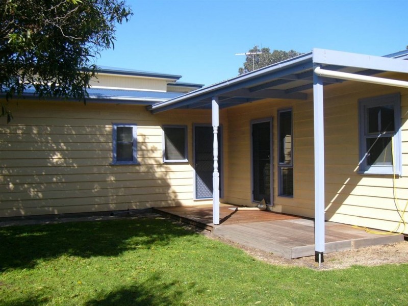 60 Rosemore Rd, Rosebud VIC 3939