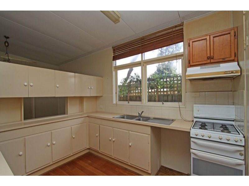 64 Kennington Road, Rosebud VIC 3939