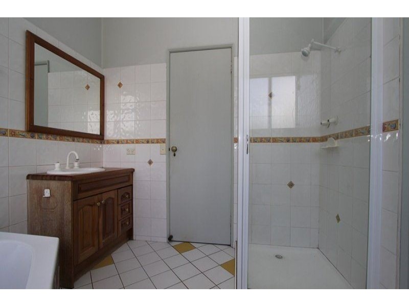 64 Kennington Road, Rosebud VIC 3939