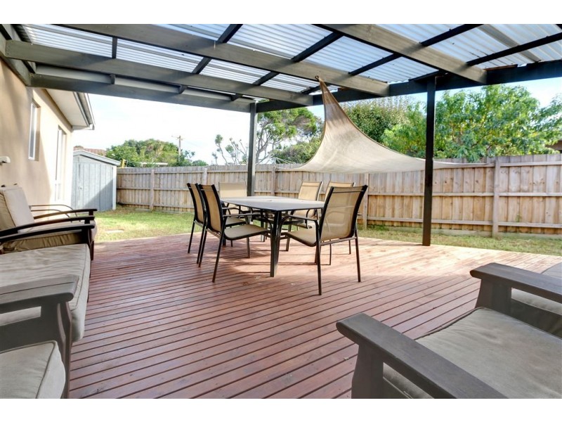 42 Elizabeth Avenue, Rosebud West VIC 3940