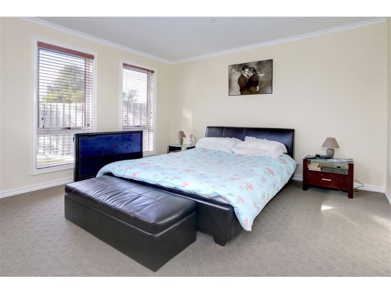 42 Elizabeth Avenue, Rosebud West VIC 3940