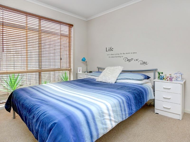 18 Forshaw Court, Rosebud VIC 3939